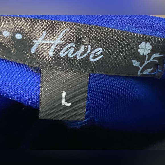 Ladies beautiful blue summer top size L - Picture 3 of 4